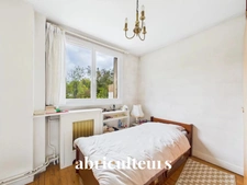 Maison à très fort potentiel de 130 m²<span></span>Quartier très recherché<span></span>Sur 3 niveaux<span></span>Villemomble