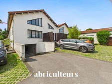 Coup de cœur<span></span>Loft de 117m2<span></span>Spacieux, Lumineux et avec Terrasse<span></span>Centre ville de Champigny-sur-Marne