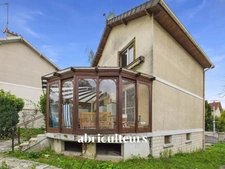 Maison à très fort potentiel de 130 m² - Quartier très recherché - Sur 3 niveaux - Villemomble