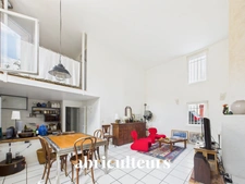 Duplex de caractère de 93 m² avec extérieur et beaux volumes