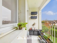 Coup de coeur - 4/5 pièces de 81 m2 - Rénové, spacieux, lumineux et avec balcon - Chevilly Larue - Proche du métro