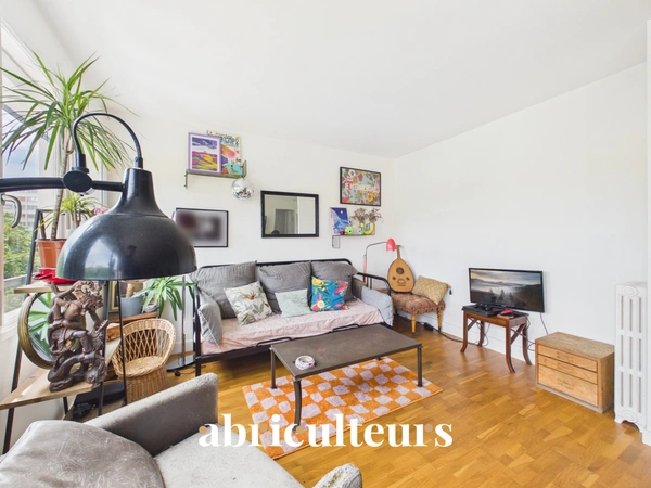 Appartement entièrement rénové sur les Bords de Marne à Maisons Alfort (94700)