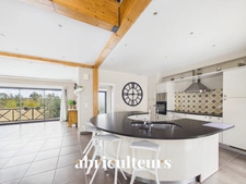 Maison d’architecte à la vente à Précy-sur-Marne, 77410