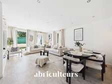 Appartement familial lumineux de 94 m² avec jardin de 89 m² et grande terrasse<span></span>Résidence récente et sécurisée à Drancy