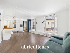 PARIS<span></span>MONTMARTRE<span></span>DUPLEX<span></span>3 PIÈCES <span></span>2 CHAMBRES<span></span>72 M2<span></span>2594  € Charges Comprises