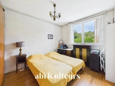 Maison à très fort potentiel de 130 m²<span></span>Quartier très recherché<span></span>Sur 3 niveaux<span></span>Villemomble