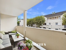 Appartement familial avec extérieurs à Emerainville (77184)