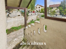 Maison à très fort potentiel de 130 m²<span></span>Quartier très recherché<span></span>Sur 3 niveaux<span></span>Villemomble