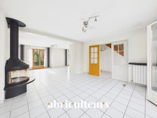 Splendide Maison de 140.0 m² - Grand extérieur - A visiter