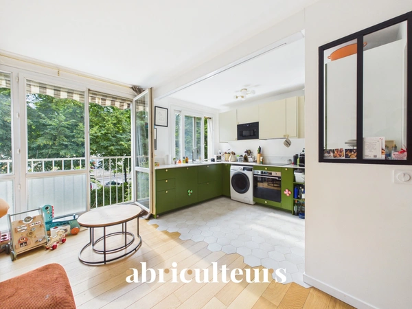 APPARTEMENT T3 REFAIT A NEUF<span></span>55M2<span></span>SANS VIS A VIS<span></span>PROCHE COMMODITÉS