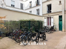 PARIS<span></span>MONTMARTRE<span></span>DUPLEX<span></span>3 PIÈCES <span></span>2 CHAMBRES<span></span>72 M2<span></span>2594  € Charges Comprises