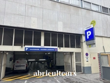 PARKING BOULEVARD HAUSSMANN<span></span>SECURISE ET GARDIENNE<span></span>GALERIES LAFAYETTE