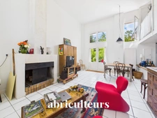 Duplex de caractère de 93 m² avec extérieur et beaux volumes