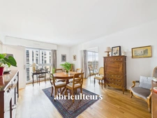 SUPERBE APPARTEMENT FAMILIAL<span></span>BALCON<span></span>PROCHE ÉCOLES ET METRO