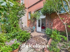 Duplex de caractère de 93 m² avec extérieur et beaux volumes
