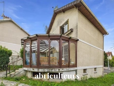 Maison à très fort potentiel de 130 m²<span></span>Quartier très recherché<span></span>Sur 3 niveaux<span></span>Villemomble