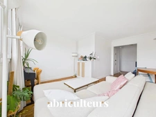 Coup de coeur - 4/5 pièces de 81 m2 - Rénové, spacieux, lumineux et avec balcon - Chevilly Larue - Proche du métro