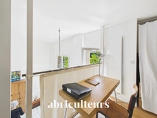 Duplex de caractère de 93 m² avec extérieur et beaux volumes