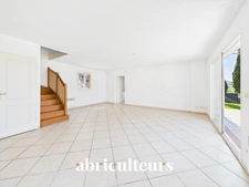 Maison familiale 130 m²<span></span>5 pièces<span></span>Jardin & terrasses  & garage double<span></span>Marseille 12e, Les Caillols
