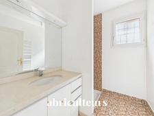 Maison familiale 130 m²<span></span>5 pièces<span></span>Jardin & terrasses  & garage double<span></span>Marseille 12e, Les Caillols