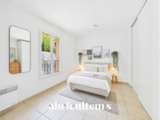 Maison familiale 130 m²<span></span>5 pièces<span></span>Jardin & terrasses  & garage double<span></span>Marseille 12e, Les Caillols