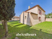 Maison familiale 130 m²<span></span>5 pièces<span></span>Jardin & terrasses  & garage double<span></span>Marseille 12e, Les Caillols
