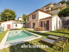 Maison familiale 130 m²<span></span>5 pièces<span></span>Jardin & terrasses  & garage double<span></span>Marseille 12e, Les Caillols