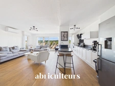 RARE: Charmant appartement de 85m² avec vue dégagée et terrasse de 31,78m²<span></span>Quartier Saint Mitre<span></span>Aix-en-Provence