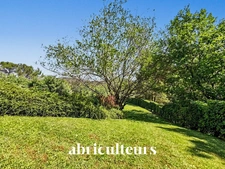 Magnifique villa de 296 m² avec piscine, terrain de 1,2 ha et vue exceptionnelle à Rognes (13840)