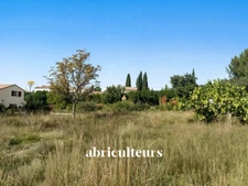 Terrain constructible 1400m² à Eguilles