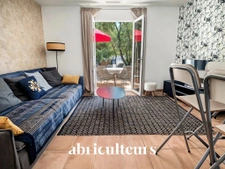 Magnifique propriété  de 235m² avec piscine, et dépendances à Rognes 13840