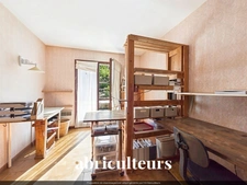 Charmante maison T6 de 180m² sur un terrain d' 1 hectare m² à vendre à Rognes (13840)