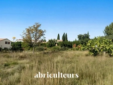 Terrain constructible 1400m² à Eguilles