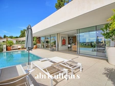 BIEN D'EXCEPTION | Aix-en-Provence : Villa Contemporaine d’Architecte avec Vue Panoramique