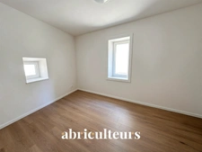 Charmante maison de village entièrement rénovée de 80m²  à Rognes 13840