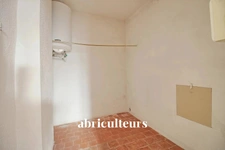 Immeuble polyvalent de 168,48m² composé de deux appartements à Rognes 13840