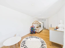 Rognes<span></span>Maison de charme rénovée avec terrasse et jardin privatif