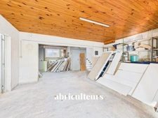 Charmante maison T4 avec possibilité d'aménagement, terrasses et jardin à Eguilles (13510)