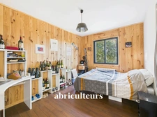 Magnifique propriété avec terrain, piscine/ poolhouse, dépendance à Rognes 13840