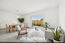 Charmante maison T4 avec possibilité d'aménagement, terrasses et jardin à Eguilles (13510)