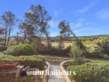 Charmante maison T3 de 66m² avec terrain et garages à Rognes 13840