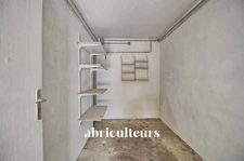 Immeuble polyvalent de 168,48m² composé de deux appartements à Rognes 13840