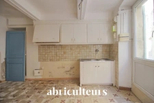 Immeuble polyvalent de 168,48m² composé de deux appartements à Rognes 13840