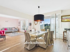Appartement 4 pièces avec vérandas et cave à Bandol