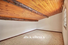 Immeuble polyvalent de 168,48m² composé de deux appartements à Rognes 13840