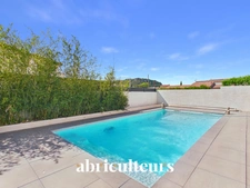 Charmante maison contemporaine T4 de 125m² sur un terrain de 436m² avec piscine à Lamanon 13113