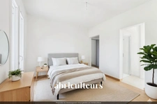 Charmante maison T4 avec possibilité d'aménagement, terrasses et jardin à Eguilles (13510)