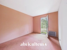 Maison T4 fort potentiel avec terrain de 10 000m² à Rognes 13840