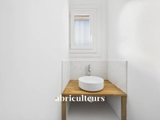 Charmante maison T4 avec possibilité d'aménagement, terrasses et jardin à Eguilles (13510)