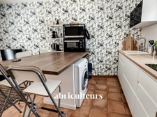 Magnifique propriété  de 235m² avec piscine, et dépendances à Rognes 13840